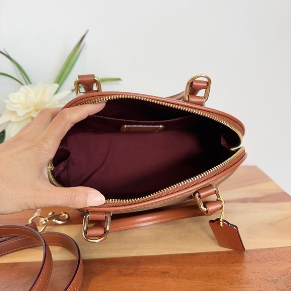 NWT Coach Sabrina Satchel Bag‎ In Signature Canvas - Picture 7 of 10